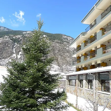 Coray Hotel 3*